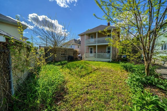 9 Fairview Ave, Watertown, MA 02472