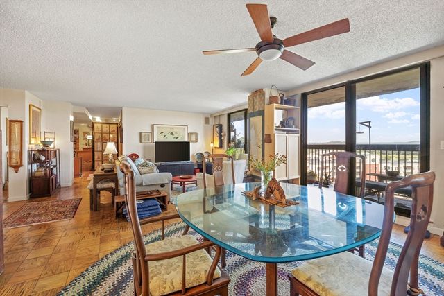 40 Village Rd 1006, Middleton, MA 01949