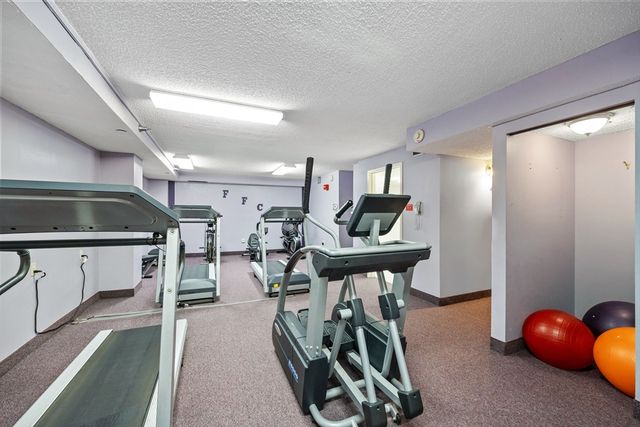 40 Village Rd 1006, Middleton, MA 01949