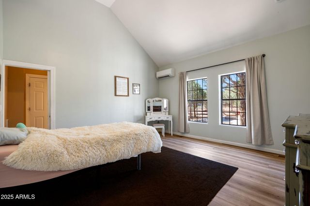 6853 RIM ROCK Road, Show Low, AZ 85901