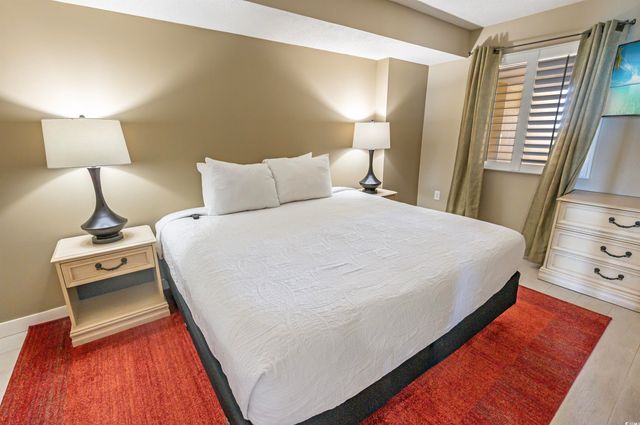 2000 N Ocean Blvd. # 1117, Myrtle Beach, SC 29577
