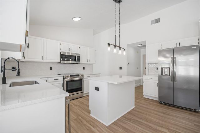 808 WHITE IVEY COURT, Apopka, FL 32712