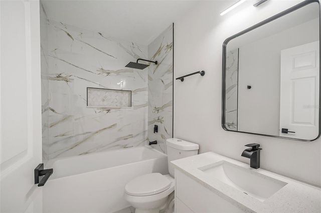 808 WHITE IVEY COURT, Apopka, FL 32712