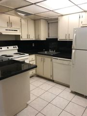 8290 Lake Dr 349, Doral, FL 33166