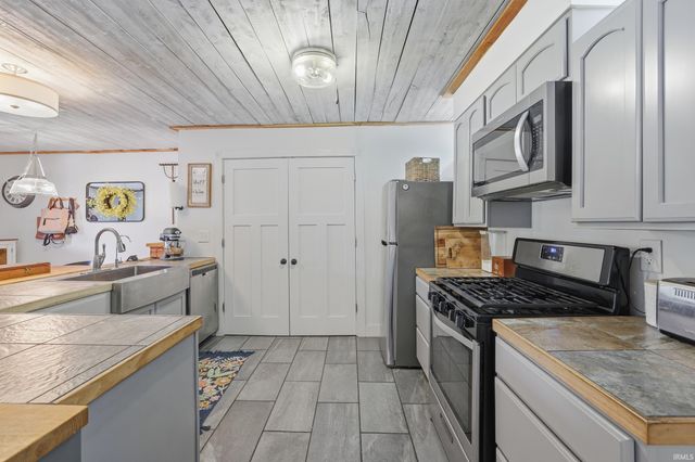 7890 W Rockeast Road, Bloomington, IN 47403