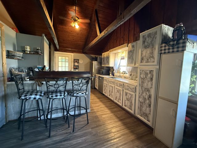 1408 Sue Ann Ln, Lafayette, TN 37083
