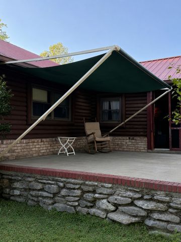1408 Sue Ann Ln, Lafayette, TN 37083
