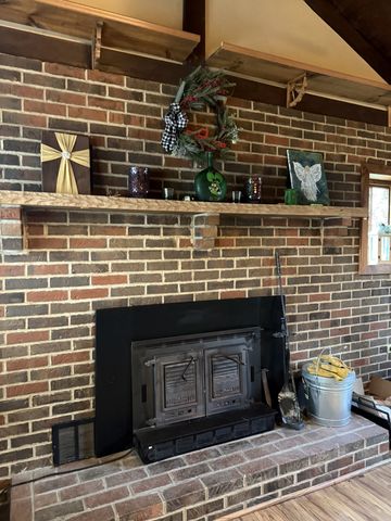 1408 Sue Ann Ln, Lafayette, TN 37083
