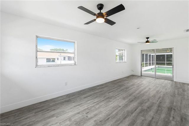 10300 McGregor BLVD, Fort Myers, FL 33919