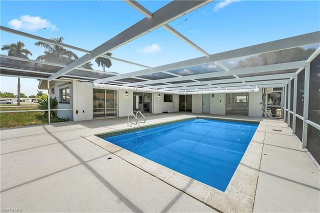10300 McGregor BLVD, Fort Myers, FL 33919