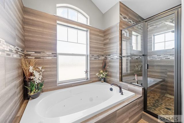 52 S Mission Road, Pocatello, ID 83202