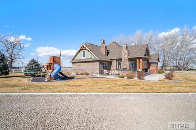 52 S Mission Road, Pocatello, ID 83202