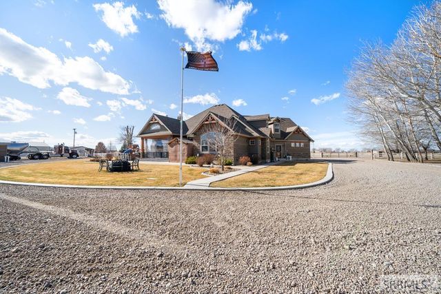 52 S Mission Road, Pocatello, ID 83202