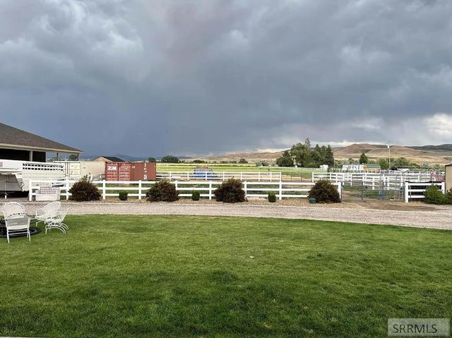 52 S Mission Road, Pocatello, ID 83202