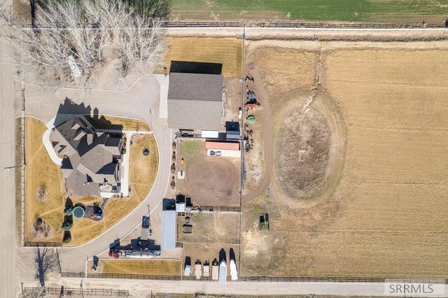 52 S Mission Road, Pocatello, ID 83202