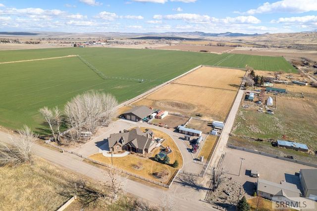 52 S Mission Road, Pocatello, ID 83202