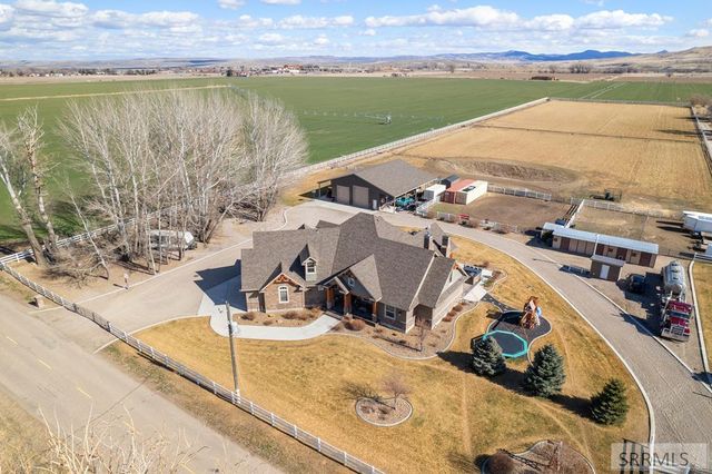 52 S Mission Road, Pocatello, ID 83202