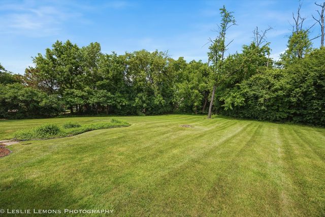 859 Evergreen Avenue, Glen Ellyn, IL 60137