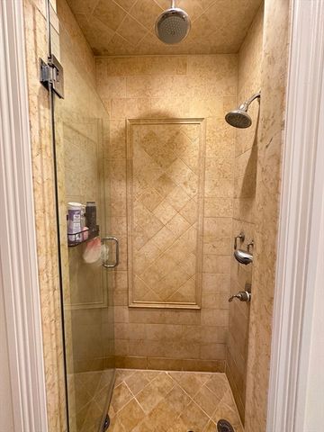 191 Newtonville Ave 191, Newton, MA 02458