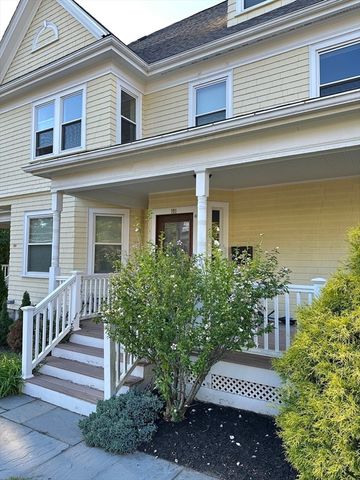 191 Newtonville Ave 191, Newton, MA 02458