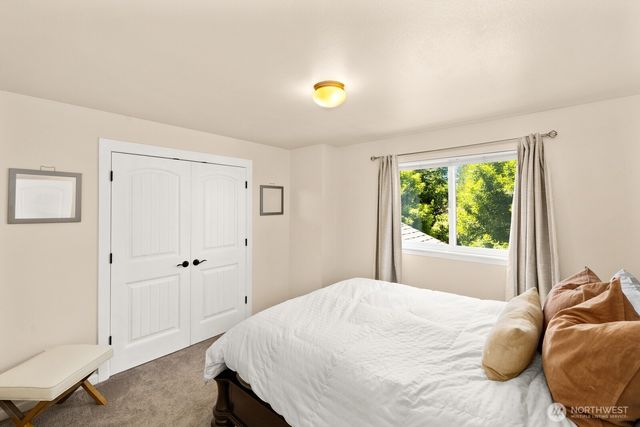 1959 Highpoint Street, Enumclaw, WA 98022