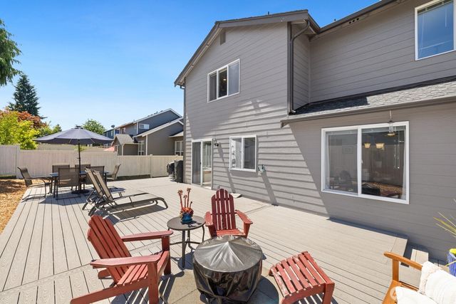 1959 Highpoint Street, Enumclaw, WA 98022