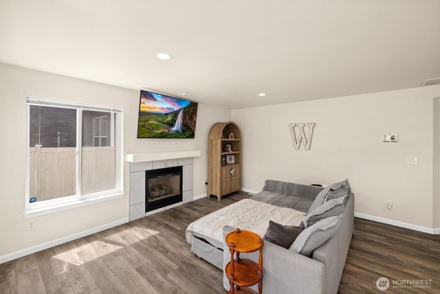 1959 Highpoint Street, Enumclaw, WA 98022