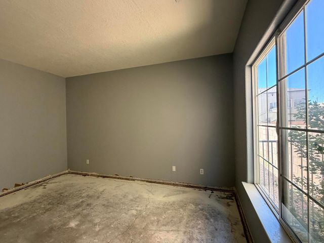 8828 Sonoma Avenue NW, Albuquerque, NM 87121
