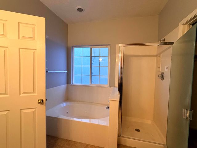 8828 Sonoma Avenue NW, Albuquerque, NM 87121
