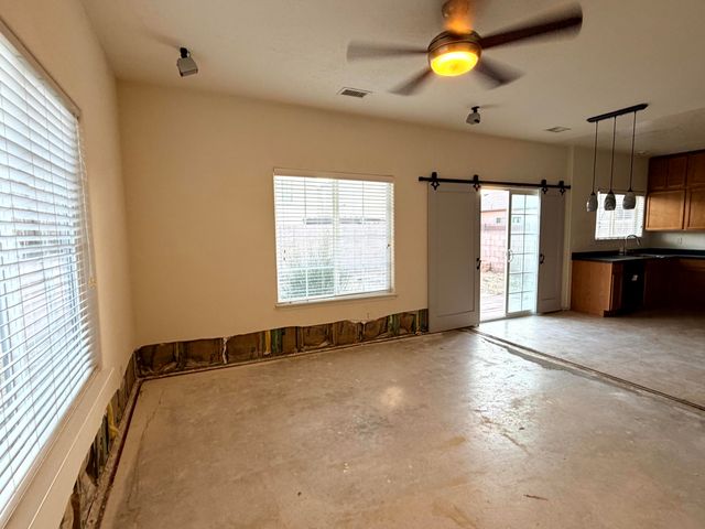 8828 Sonoma Avenue NW, Albuquerque, NM 87121