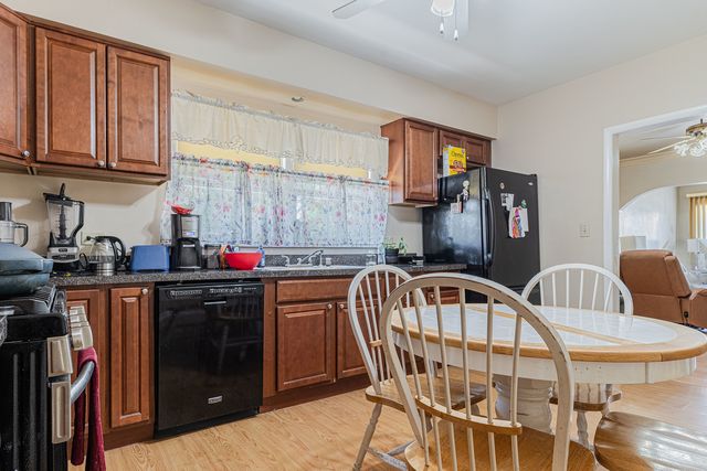 2039 S 12th Avenue, Maywood, IL 60153