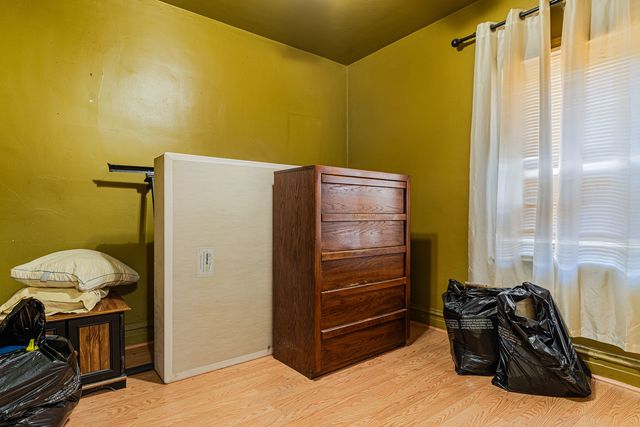 2039 S 12th Avenue, Maywood, IL 60153