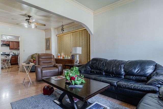 2039 S 12th Avenue, Maywood, IL 60153