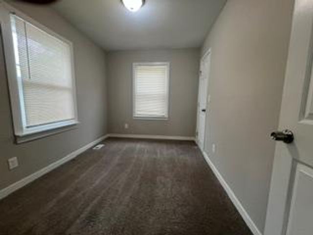 3081 N 21st Street, Kansas City, KS 66104