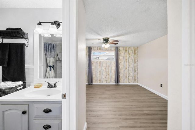 6744 GREENWICH AVENUE, New Port Richey, FL 34653