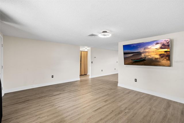 6744 GREENWICH AVENUE, New Port Richey, FL 34653