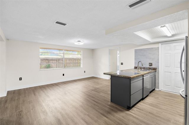 6744 GREENWICH AVENUE, New Port Richey, FL 34653