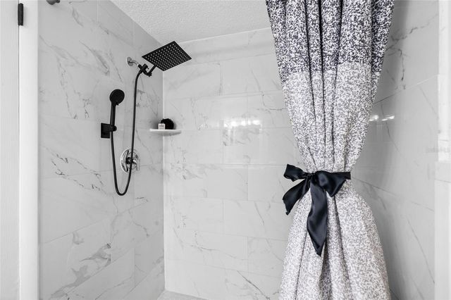 6744 GREENWICH AVENUE, New Port Richey, FL 34653