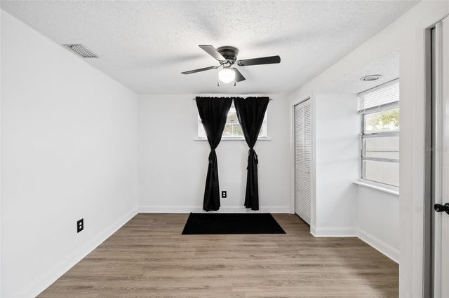 6744 GREENWICH AVENUE, New Port Richey, FL 34653