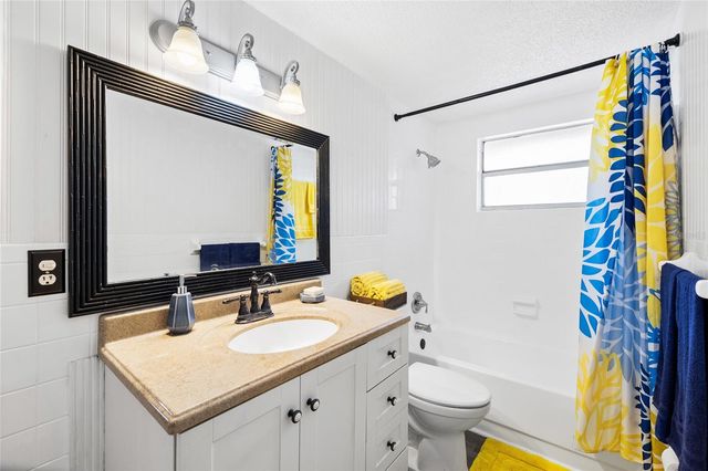 6744 GREENWICH AVENUE, New Port Richey, FL 34653