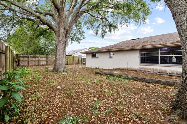 6744 GREENWICH AVENUE, New Port Richey, FL 34653