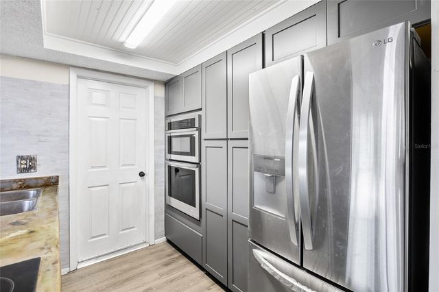 6744 GREENWICH AVENUE, New Port Richey, FL 34653