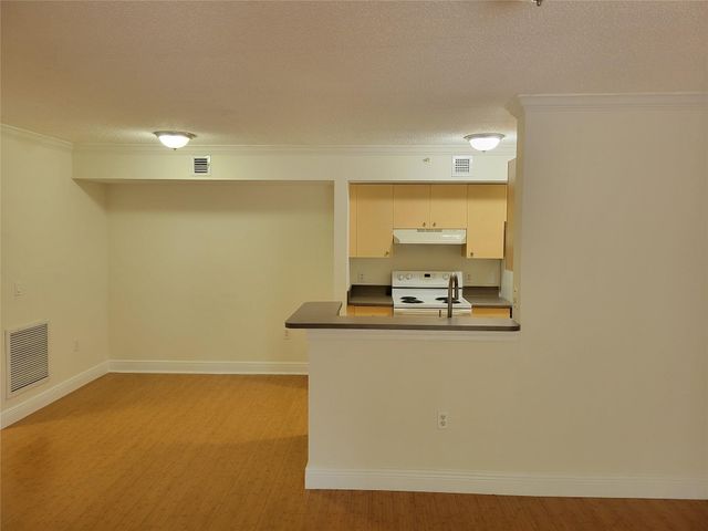 2496 Centergate Drive 203, Miramar, FL 33025