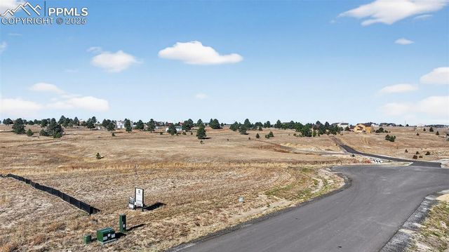 15690 Fox Creek Lane, Colorado Springs, CO 80908