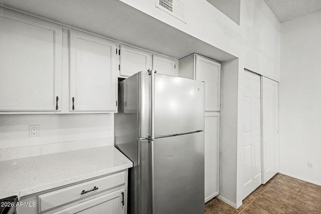 7300 N DREAMY DRAW Drive 211, Phoenix, AZ 85020