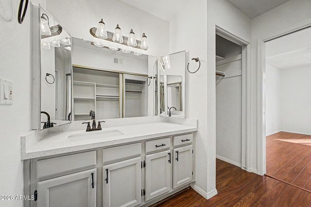 7300 N DREAMY DRAW Drive 211, Phoenix, AZ 85020