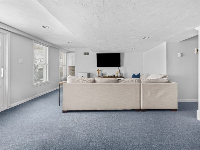 244 Robert Rd, Marlborough, MA 01752