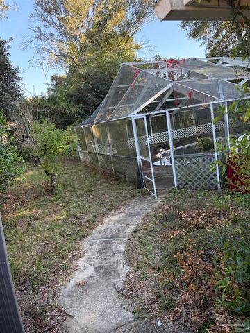 134 Lovett Pl, Pensacola, FL 32506