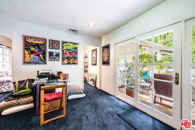 3004 Laurel Canyon Boulevard, Studio City (los Angeles), CA 91604