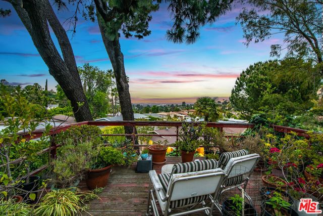 3004 Laurel Canyon Boulevard, Studio City (los Angeles), CA 91604